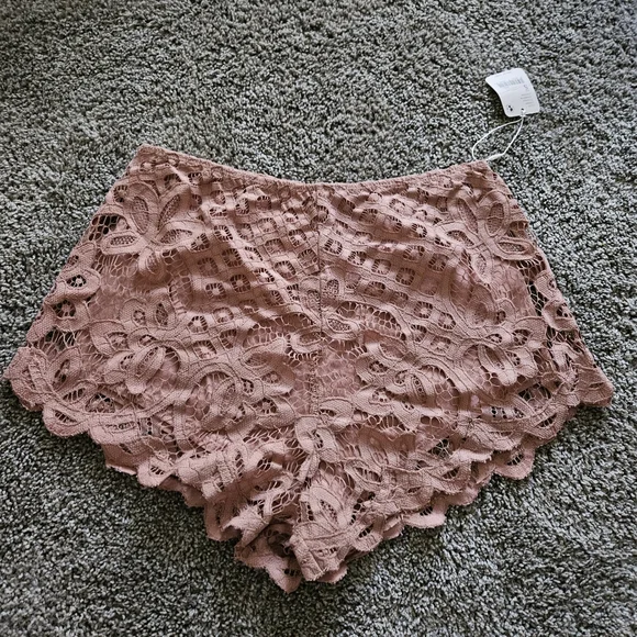 COPY - Free People Adella Short in Ballet Size Small - Picture 2 of 4